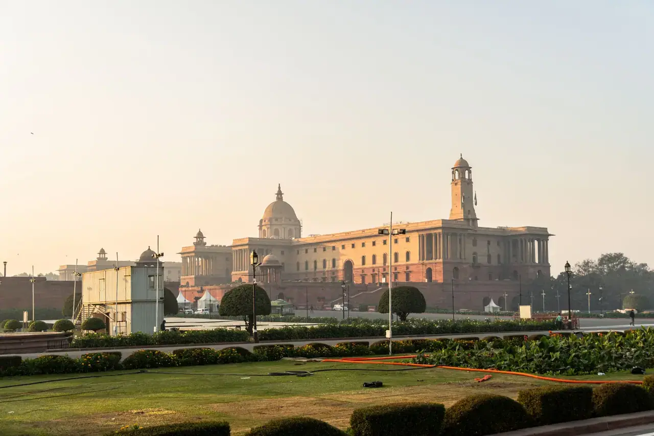 Narendra Bhooshan Takes Charge as Secretary of Environment Ministry