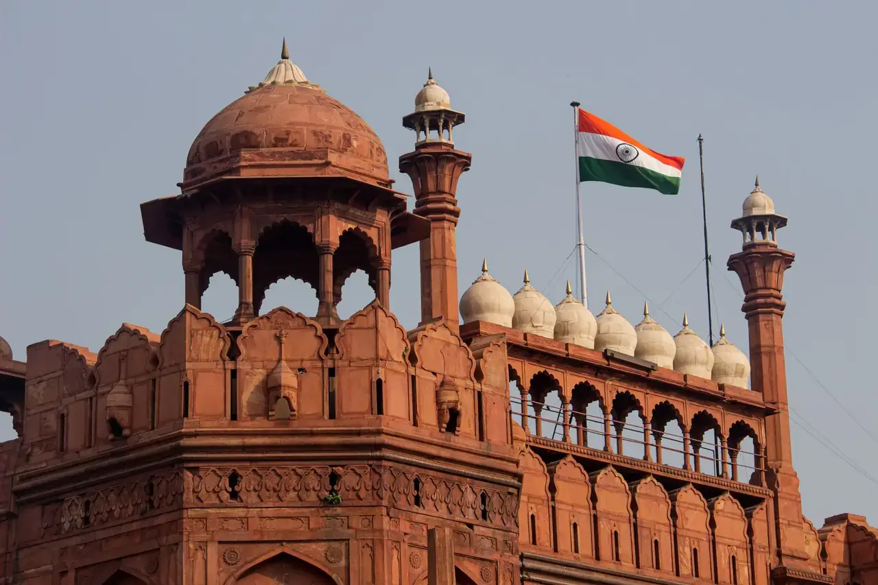 PM Modi Pays Tribute to Lal Bahadur Shastri on His Birth Anniversary